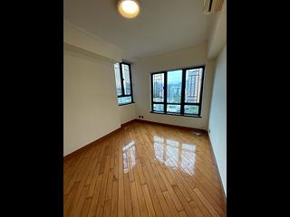 Yau Ma Tei - King's Park Villa 06
