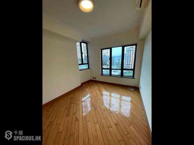 Yau Ma Tei - King's Park Villa 06