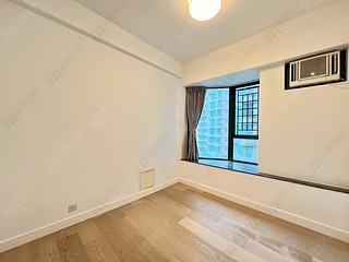 Mid Levels Central - Hillsborough Court Block 1 06