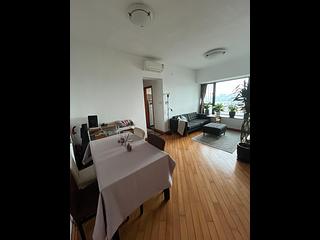 Fortress Hill - Le Sommet 28