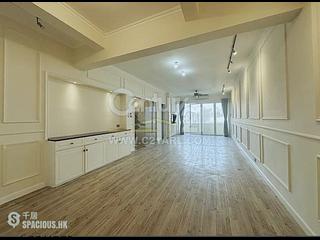 Mid Levels Central - Best View Court 03