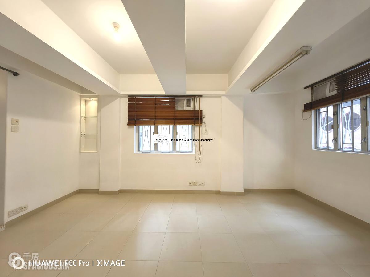 Tai Hang - Kam Chung House 01