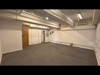Causeway Bay - Chung Wai Commercial Building 04