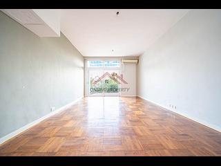 Chung Hom Kok - 30, Cape Road 03