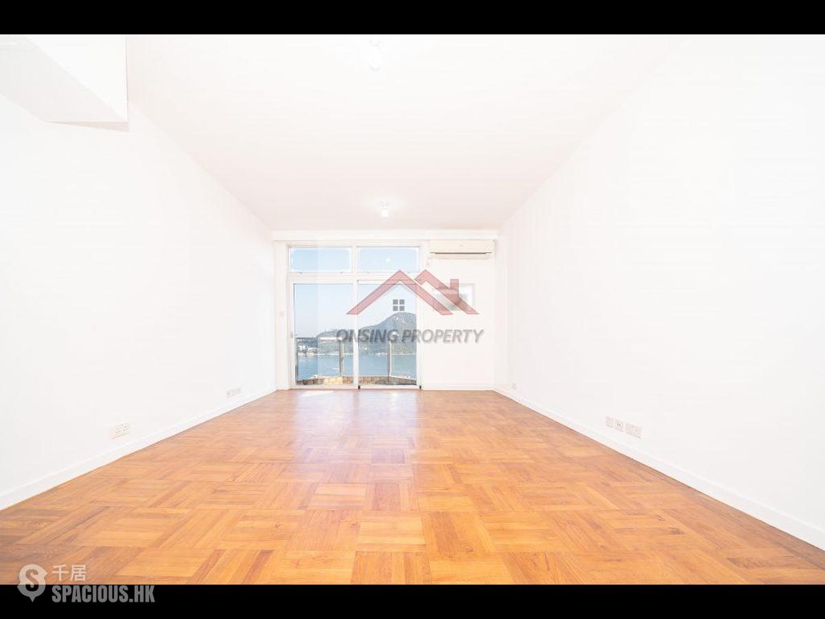 Chung Hom Kok - 30, Cape Road 01