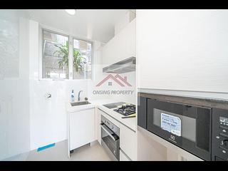 Chung Hom Kok - 30, Cape Road 03
