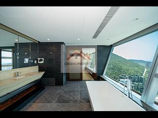 Repulse Bay - The Lily 08