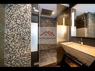 Repulse Bay - The Lily 10