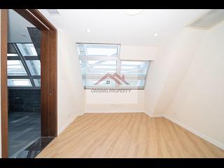 Repulse Bay - The Lily 13