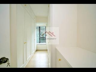 Mid Levels Central - The Harbourview 08