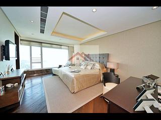 Repulse Bay - The Lily 07