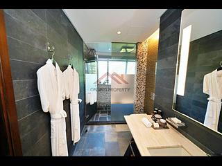 Repulse Bay - The Lily 11