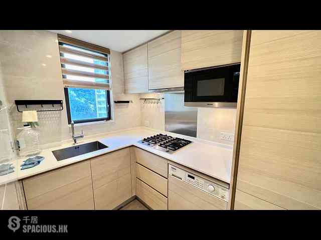 Ho Man Tin - Mantin Heights Block 10 06