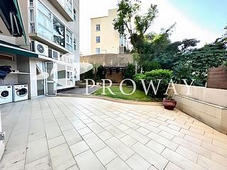 Tai Wai - Royal Forest Block 1 02
