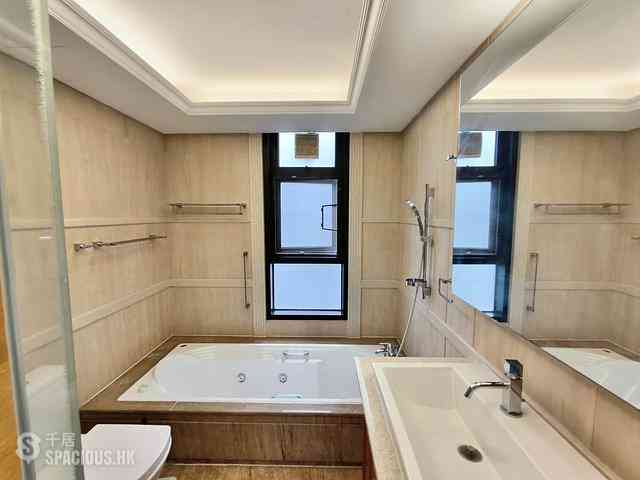 Yau Ma Tei - King'S Park Hill Block 7 (No.76) 06