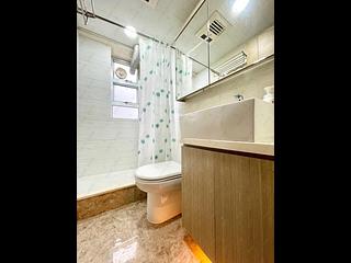 Yau Yat Chuen - Village Gardens Phase 3 Block B15 (No.34) 03