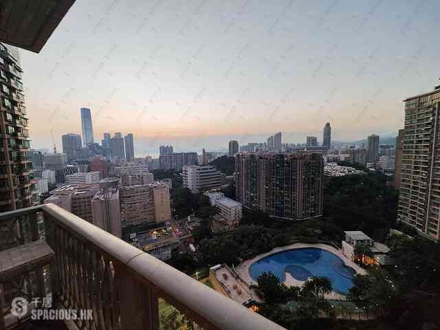 Yau Ma Tei - Parc Palais Block 3 01