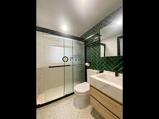Sheung Wan - 28-30, Queen Street 09