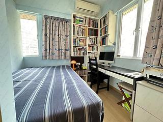 Mid Levels Central - Jing Tai Garden Mansion 05