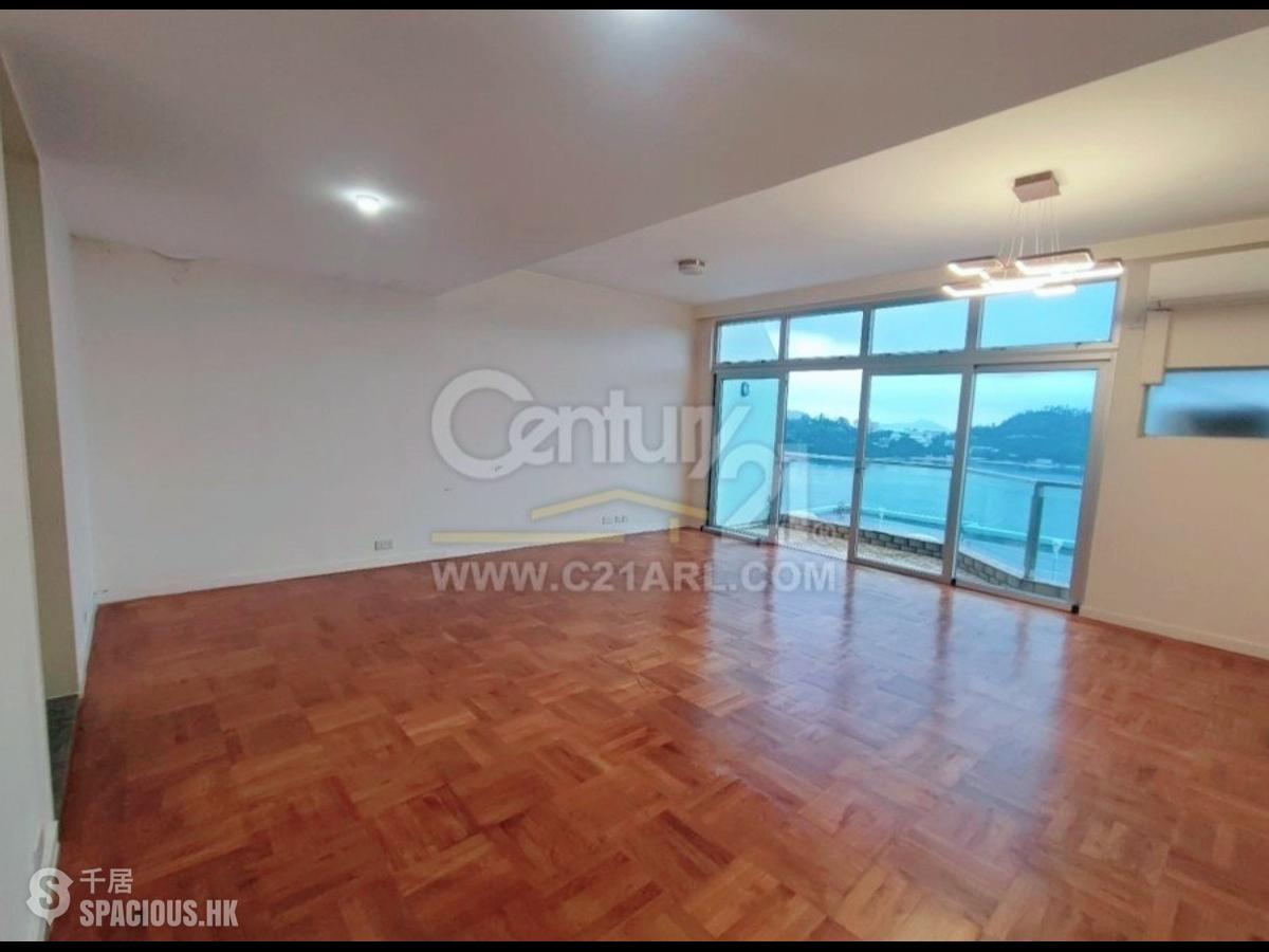 Chung Hom Kok - 30, Cape Road 01