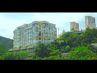 The Peak - The Mount Austin 14