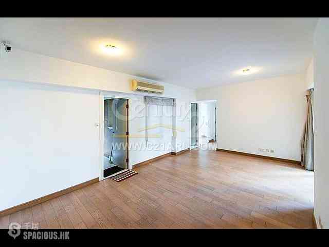 Soho - Centrestage 01