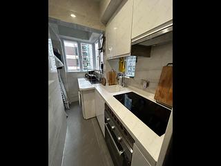 Mid Levels Central - Woodlands Court 03