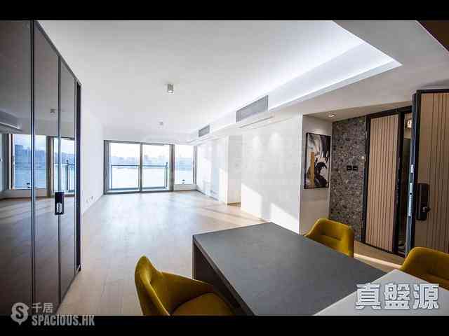 Fortress Hill - Harbour Glory Block 8 01