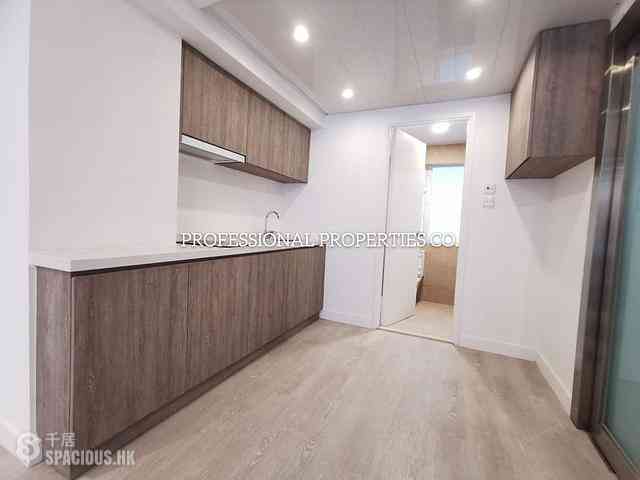 Wan Chai - 23, Queen's Road East 06