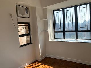 Mid Levels Central - Robinson Heights Block 1 04