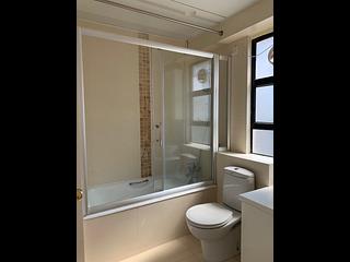 Mid Levels Central - Robinson Heights Block 1 08