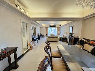 Mid Levels East - United Mansion 03