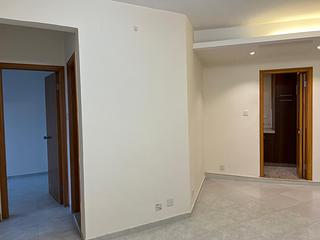 Tai Hang - Dragon Centre Block 2 06