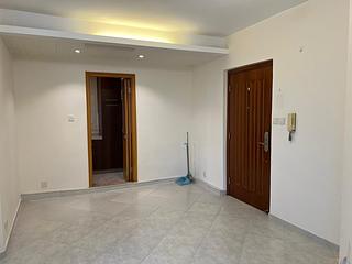 Tai Hang - Dragon Centre Block 2 02