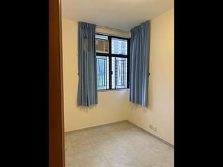 Tai Hang - Dragon Centre Block 2 07