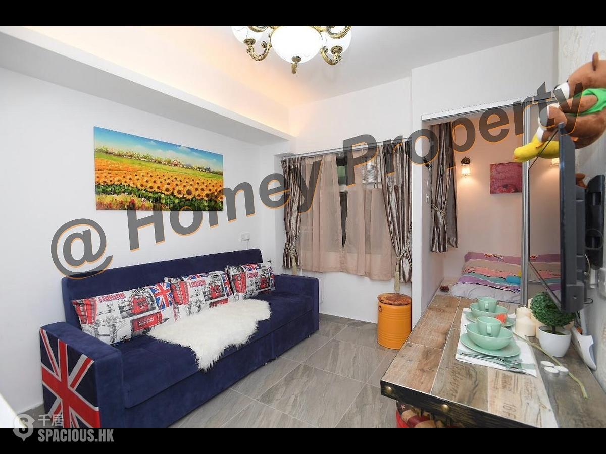 Wan Chai - Hennessy Building 01