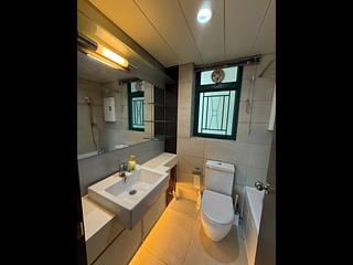 Sai Wan Ho - Grand Promenade Block 2 03