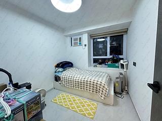 Yau Yat Chuen - Village Gardens Phase 3 Block B13 (No.28) 03