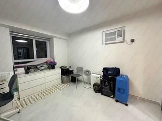 Yau Yat Chuen - Village Gardens Phase 3 Block B13 (No.28) 05