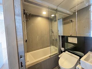 Wan Chai - The Oakhill 17