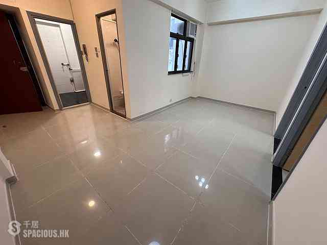 Causeway Bay - Kim Ming Building 01