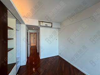 Mid Levels West - 80 Robinson Road 12