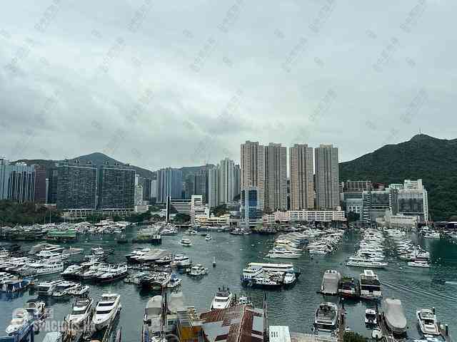 Ap Lei Chau - Larvotto Block 6 01
