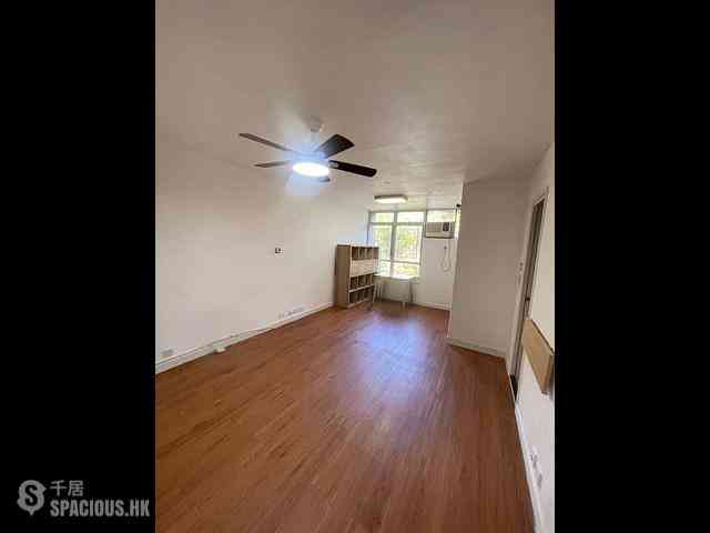 Chung Hom Kok - Lung Tak Court 01