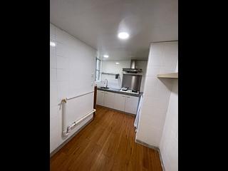 Chung Hom Kok - Lung Tak Court 06
