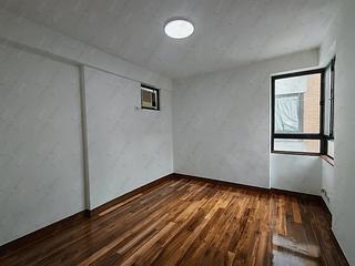 Yau Yat Chuen - Parc Oasis Block 26 05