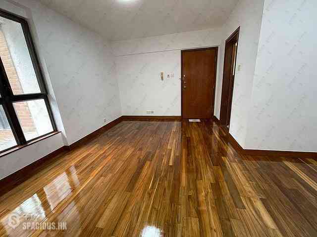Yau Yat Chuen - Parc Oasis Block 26 09
