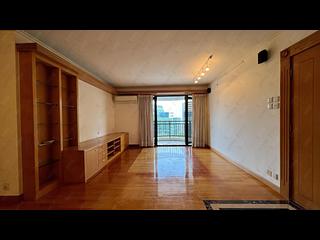 Pok Fu Lam - Baguio Villa Block 17 08