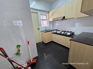 Quarry Bay - Lai Wah Mansion 03