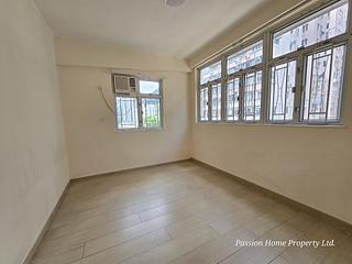 Quarry Bay - Lai Wah Mansion 07